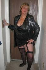 Elaine getting ready for Ken