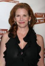 09732_MELISSA_GILBER.jpg 09732_MELISSA_GILBER.jpg