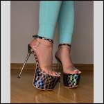 Chaussures a talons/bottes/cuissardes!!!j'adore voir les femmes avec!! - #1991726-1