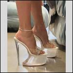 Chaussures a talons/bottes/cuissardes!!!j'adore voir les femmes avec!! - #1998333-2