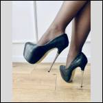 Chaussures a talons/bottes/cuissardes!!!j'adore voir les femmes avec!! - #1998338-1