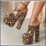 Chaussures a talons/bottes/cuissardes!!!j'adore voir les femmes avec!! - #1998512-4