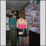 Visiteuse salope en sex shop